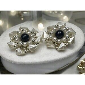 VTG Large Chunky Clip On Earrings Faux Pearl And Black Onyx Beaded Gold Toned